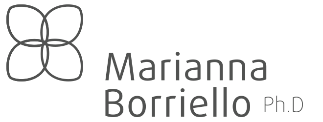 logo negativo Marianna Borriello, nutrizionista e fitoterapeuta